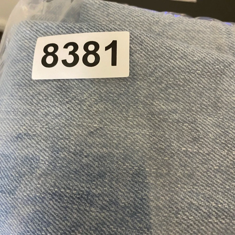 Levi 550 Relaxed Fit Mens 40x32 Light Blue Fair Distressed Vintage Tapered Jeans